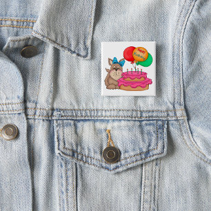 Badge Carré 5 Cm Joyeux Marionnette mignonne avec ballons et gâteau