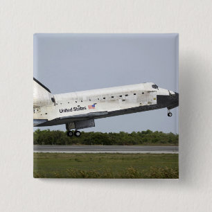 Badge Carré 5 Cm La découverte de navette spatiale approche