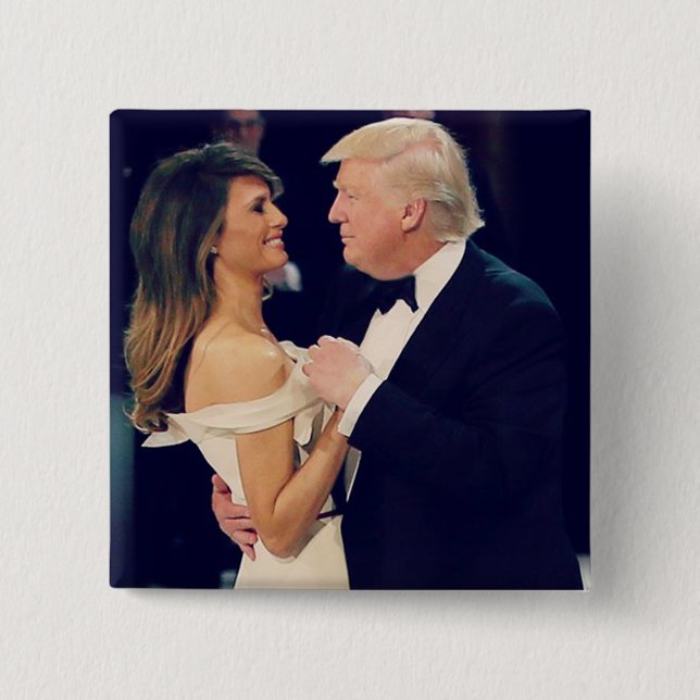Badge Carré 5 Cm Le président Trump et Melania Dancing (Devant)