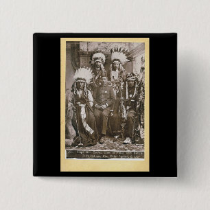 Badge Carré 5 Cm Les Indiens 1890 de Buffalo Bill