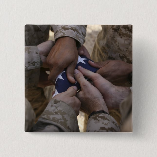 Badge Carré 5 Cm Marines plient un drapeau américain (Devant)