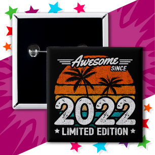 Badge Carré 5 Cm Né 2022 Limited Edition Retro Awesome depuis 2022