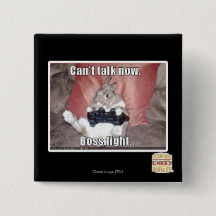 Badge Carré 5 Cm Ne peut pas parler maintenant, le combat de patron