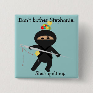 Badge Carré 5 Cm Ninja avec aiguille à coudre