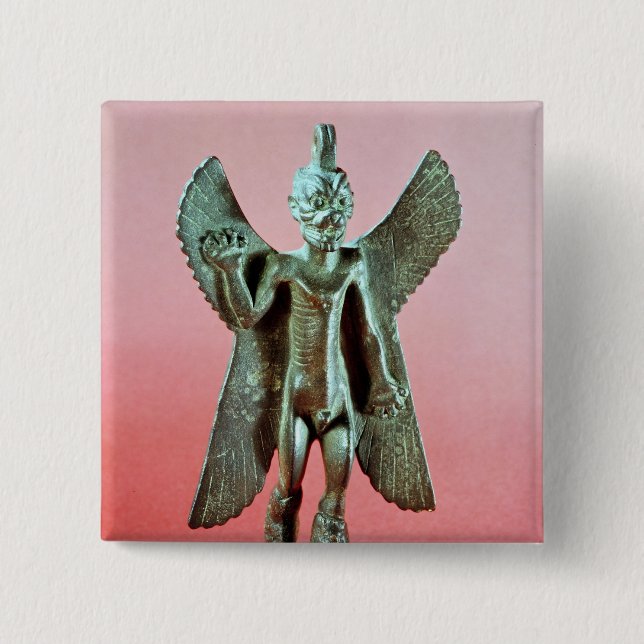 Badge Carré 5 Cm Statuette de Pazuzu, un démon assyrien de vent (Devant)