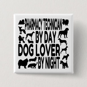 Badge Carré 5 Cm Technicien Amoureux des chiens en pharmacie
