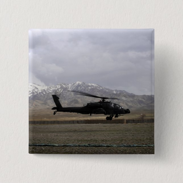 Badge Carré 5 Cm Un Apache AH-64A décolle (Devant)