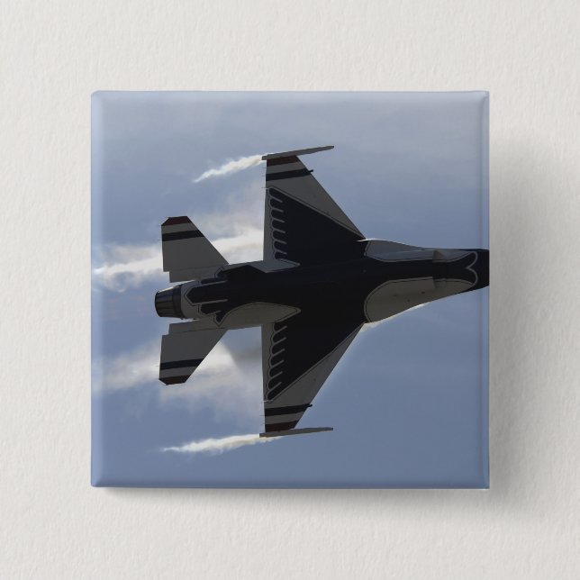Badge Carré 5 Cm Un faucon F-16 qui combat tire des G élevés (Devant)