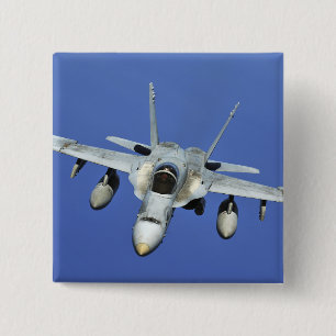 Badge Carré 5 Cm Un frelon F/A-18 participe à une mission