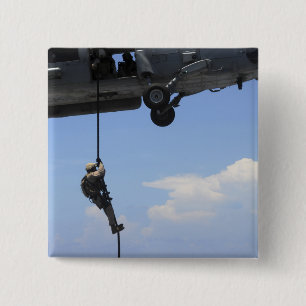 Badge Carré 5 Cm Un technicien en élimination d'explosifs