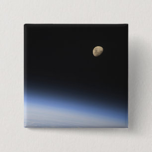 Badge Carré 5 Cm Une lune gibbbeuse évidente au-dessus de