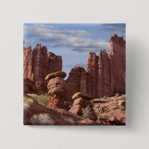 Badge Carré 5 Cm USA, Utah. Vue sur les tours Fisher. Crédit : Don