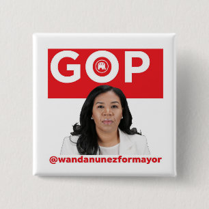 Badge Carré 5 Cm Wanda Nunez pour le maire