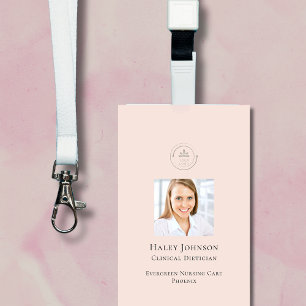 Badge Code QR de logo d'entreprise employé rose moderne 