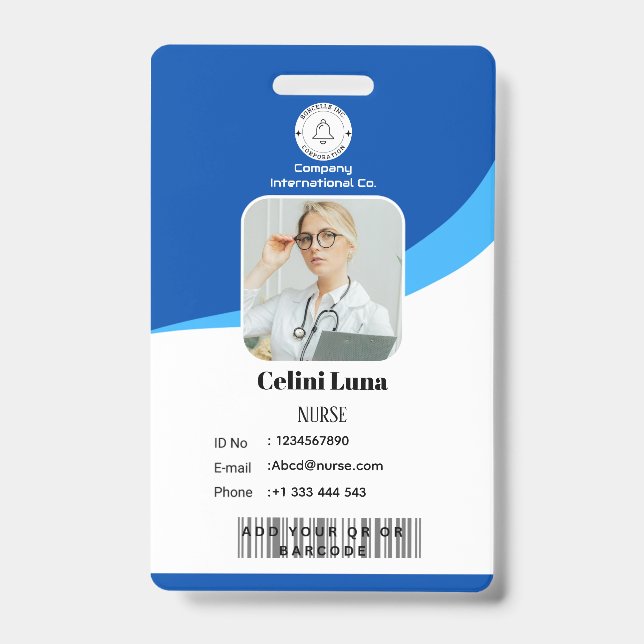Badge Conception moderne avec intégration de code-barres (Avant)