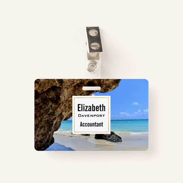 Badge Côte tropicale de plage avec un Big Rock (Devant avec clip)