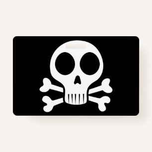 Badge Crâne éffrayant sur un arrière - plan noir