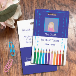 Badge Crayons couleur de l'enseignant de l'école primair