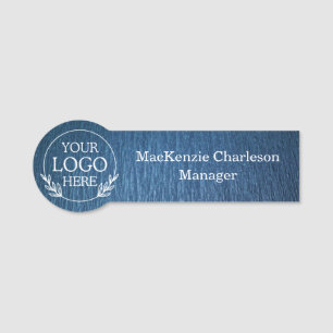 Badge de bureau ou uniforme élégant et tendance