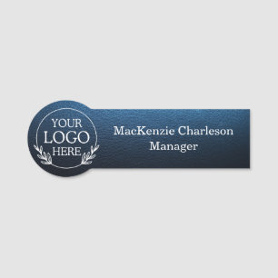 Badge de bureau ou uniforme élégant et tendance