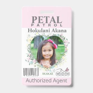 Badge de patrouille de pétale de fille de fleur bl