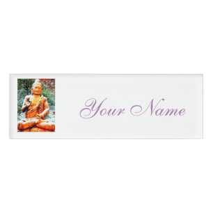 Badge D'identification bouddha assis serein