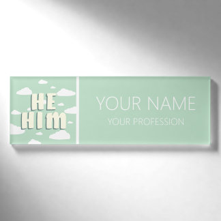 Badge D'identification Les nuages verts Il Lui Pronounounes