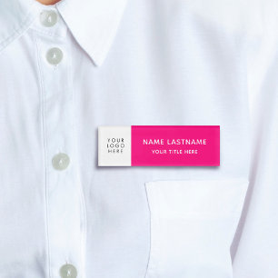 Badge D'identification Logo Blush Pink Blanc Moderne Minimal Aimant Titre