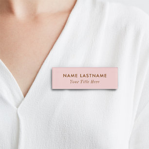 Badge D'identification Titre simple rose pastel moderne féminin clair