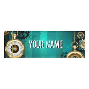 Badge D'identification Veille bijoux Steampunk sur un Arrière - plan vert