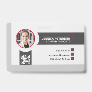 Badge Femme d'affaires souriante Entreprise Code QR