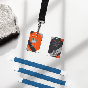 Badge ID de l'employé moderne avec code QR de sécurité d