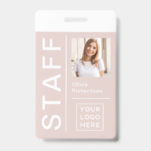 Badge ID moderne pour le personnel de l'entreprise  Phot