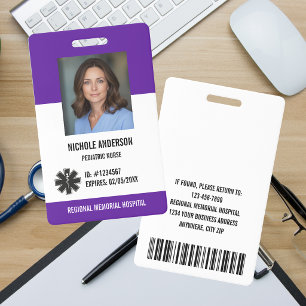 Badge Logo de la carte d'identité photo d'un employé méd