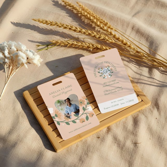 Badge Logo dentaire florissant Logo dentaire Monogramme  (Floral Blooming Dental Tooth Logo Monogram Photo Badge)