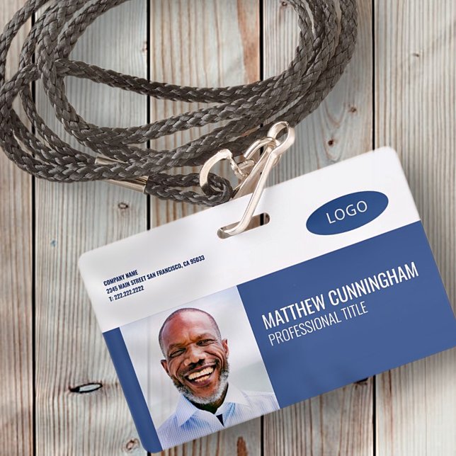 Badge Logo personnalisé moderne Nom de l'employé Code ba (Créateur téléchargé)