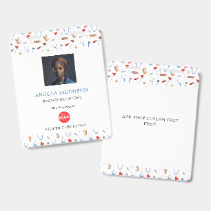 Badge Logo simple d'infirmière en soins de santé