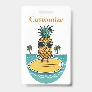 Badge Pineappa Surfer Dirige Une Vague Thunder_Cove
