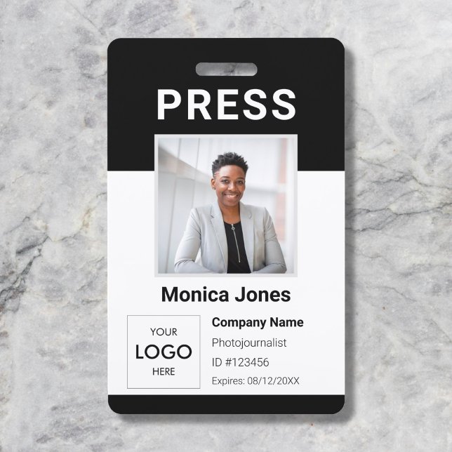 Badge professionnel avec code QR de photo de logo  (Créateur téléchargé)