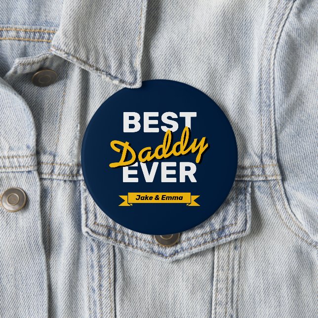 Badge Rond 10 Cm Bonne Fête des pères | Bouton personnalisé (En situation)