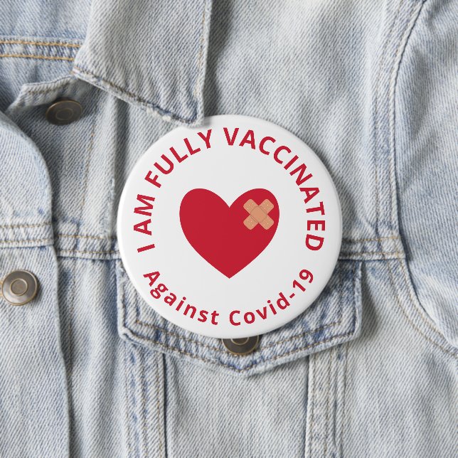 Badge Rond 10 Cm Coeur rouge entièrement vacciné (En situation)