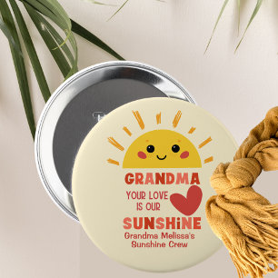 Badge Rond 10 Cm Jolie Joueuse Amour Jaune Famille Grand-Mère