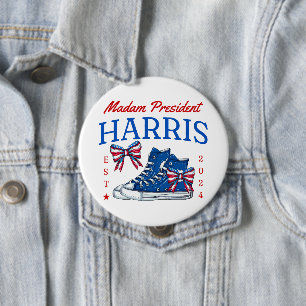 Badge Rond 10 Cm Madame la Présidente Kamala Harris 2024