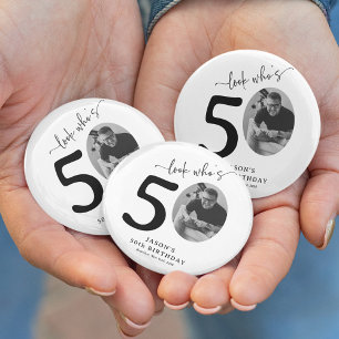 Badge Rond 15,2 Cm Drôle 'Look Who's 50' élégant 50e anniversaire