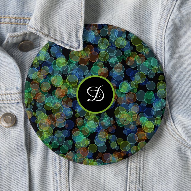 Badge Rond 15,2 Cm monogramme pois rétro tendance (En situation)