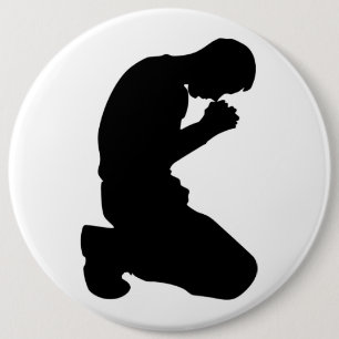 BADGE ROND 15,2 CM UN HOMME S'ENNUYANT DANS LA PRIÈRE