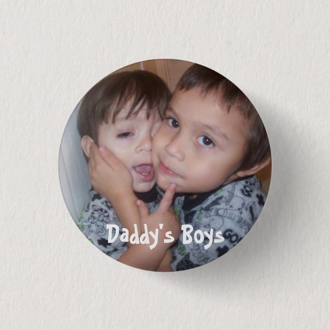 Badge Rond 2,50 Cm 2zele68, les garçons du papa (Devant)
