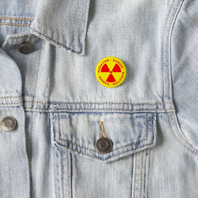 Badge Rond 2,50 Cm Avertissement de rayonnement (En situation)