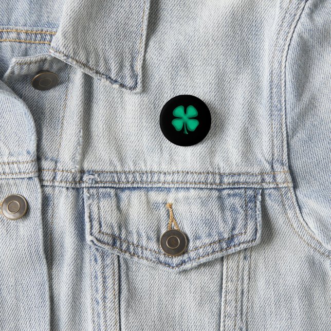 Badge Rond 2,50 Cm Black Irish small button (En situation)
