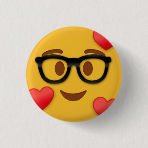 Badge Rond 2,50 Cm émoticône nerd avec coeur